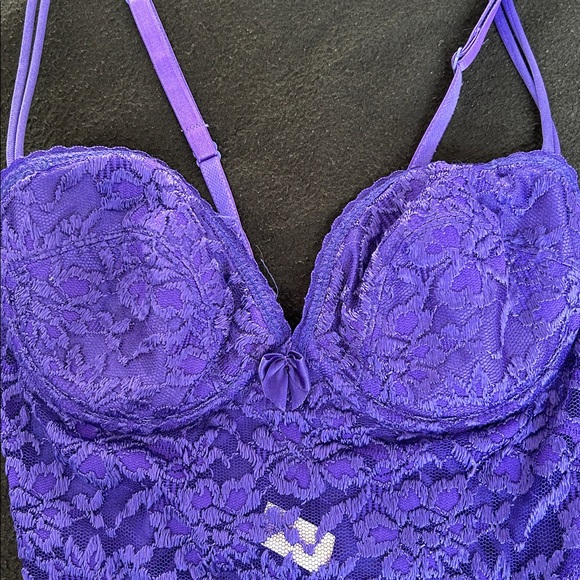 Vintage Victoria’s Secret Gold Tag Purple Lace Bodysuit - 36B - Picture 3 of 12